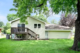 1775 Gilmore Ave, Winona, MN 55987 - Photo 25