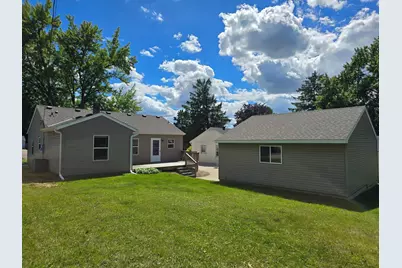 2011 Northwood Drive, North Saint Paul, MN 55109 - Photo 5