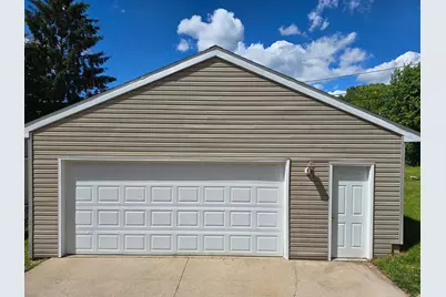 2011 Northwood Drive, North Saint Paul, MN 55109 - Photo 7