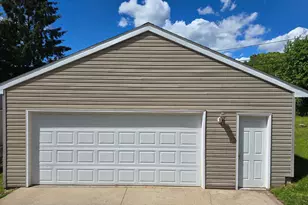 2011 Northwood Dr, North Saint Paul, MN 55109 - Photo 7