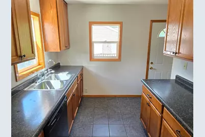 2011 Northwood Drive, North Saint Paul, MN 55109 - Photo 11