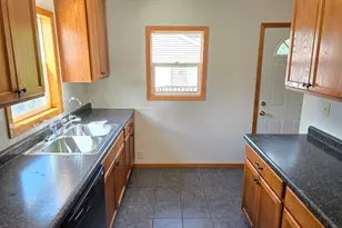 2011 Northwood Dr, North Saint Paul, MN 55109 - Photo 11