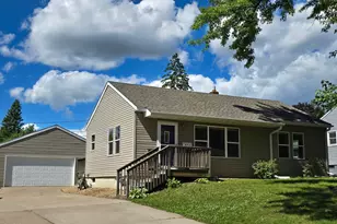2011 Northwood Dr, North Saint Paul, MN 55109 - Photo 39