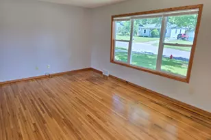 2011 Northwood Dr, North Saint Paul, MN 55109 - Photo 13