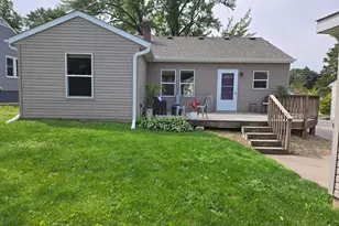 2011 Northwood Dr, North Saint Paul, MN 55109 - Photo 39