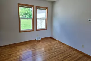 2011 Northwood Dr, North Saint Paul, MN 55109 - Photo 21