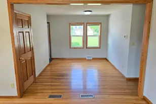 2011 Northwood Dr, North Saint Paul, MN 55109 - Photo 17