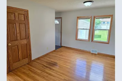 2011 Northwood Drive, North Saint Paul, MN 55109 - Photo 23