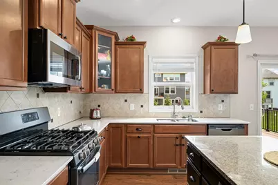 19250 Indora Trail, Lakeville, MN 55044 - Photo 17