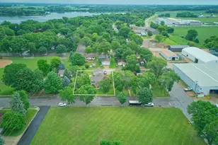 621 2nd St S, Winsted, MN 55395 - Photo 33