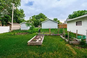 808 15th St N, Moorhead, MN 56560 - Photo 23