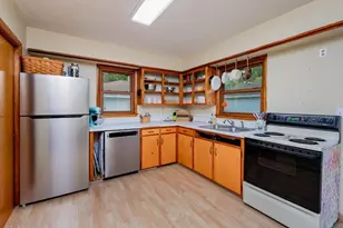 808 15th St N, Moorhead, MN 56560 - Photo 5