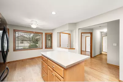 411 Independence Street NE, New Prague, MN 56071 - Photo 5