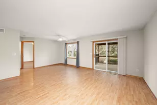 411 Independence Street NE, New Prague, MN 56071 - Photo 9
