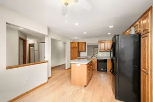 411 Independence Street NE, New Prague, MN 56071 - Photo 3