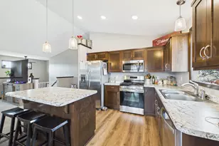114 Collina Cir, Avon, MN 56310 - Photo 5