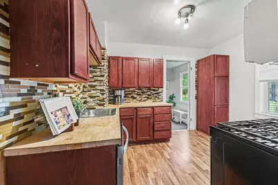 956 Juno Avenue, Saint Paul, MN 55102 - Photo 11