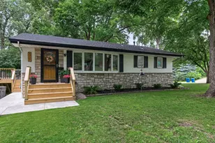 3249 Scott Ave N, Golden Valley, MN 55422 - Photo 3