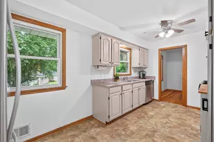 3249 Scott Ave N, Golden Valley, MN 55422 - Photo 13