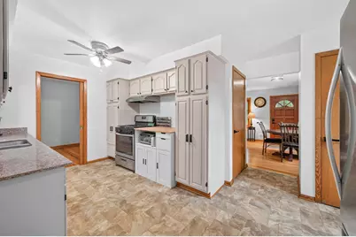 3249 Scott Avenue N, Golden Valley, MN 55422 - Photo 13
