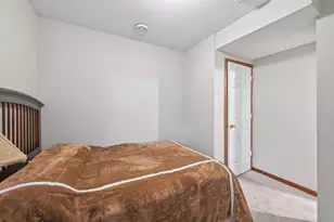 3249 Scott Ave N, Golden Valley, MN 55422 - Photo 33