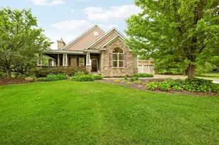 25310 Willow Ct, New Prague, MN 56071 - Photo 1