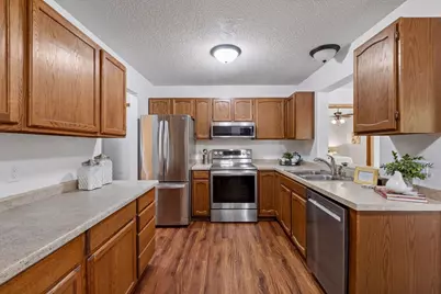 5524 W 137th Street, Savage, MN 55378 - Photo 5