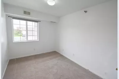 2094 11th Avenue SE #D, Rochester, MN 55904 - Photo 9