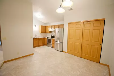 1876 Deerhaven Lane NE #2, Rochester, MN 55906 - Photo 3