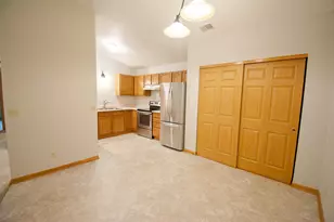 1876 Deerhaven Ln NE, Rochester, MN 55906 - Photo 3