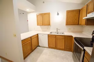 1876 Deerhaven Ln NE, Rochester, MN 55906 - Photo 5