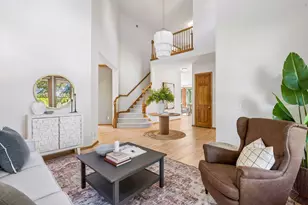 27125 Marsh Pointe Ct, Shorewood, MN 55331 - Photo 9