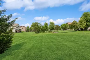 1303 Bellavista Cir, Buffalo, MN 55313 - Photo 3
