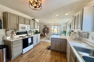 208 Jacobs Way NE, Bemidji, MN 56601 - Photo 7