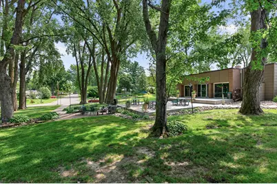 2800 Hamline Avenue N #102, Roseville, MN 55113 - Photo 21