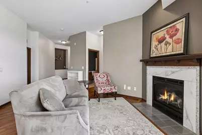 1256 County Road D E #101, Maplewood, MN 55109 - Photo 7
