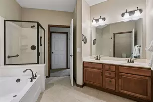 1256 County Rd D E, Maplewood, MN 55109 - Photo 21