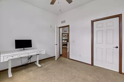 1256 County Road D E #101, Maplewood, MN 55109 - Photo 23