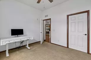 1256 County Rd D E, Maplewood, MN 55109 - Photo 23
