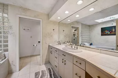 12001 Hilloway Road W, Minnetonka, MN 55305 - Photo 29