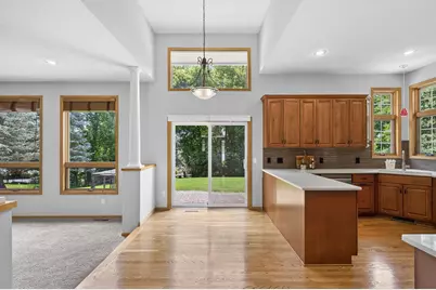 15004 Willa Court, Burnsville, MN 55306 - Photo 9