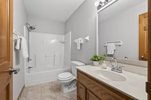 15004 Willa Ct, Burnsville, MN 55306 - Photo 19