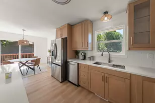 12903 Apple View Ln, Burnsville, MN 55337 - Photo 7