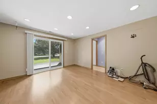 5591 Donegal Dr, Shoreview, MN 55126 - Photo 19