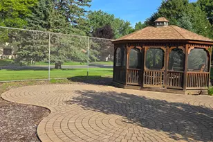 5591 Donegal Dr, Shoreview, MN 55126 - Photo 29
