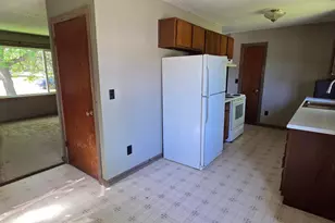 610 16th St E, International Falls, MN 56649 - Photo 5