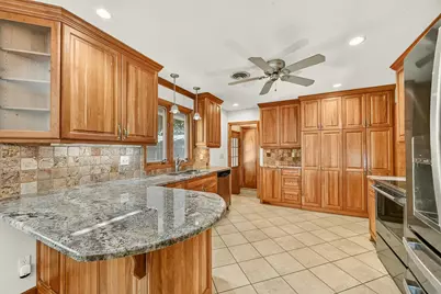 523 21st Street NE, Rochester, MN 55906 - Photo 9