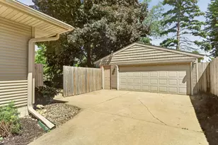 523 21st St NE, Rochester, MN 55906 - Photo 31