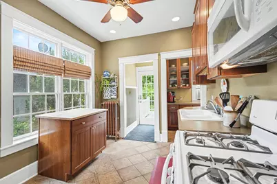 998 Minnehaha Avenue W, Saint Paul, MN 55104 - Photo 5