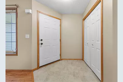 1526 Praha Street SE, New Prague, MN 56071 - Photo 5